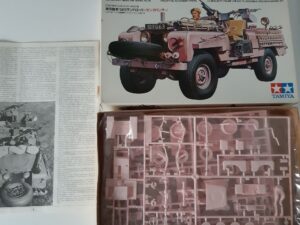 Tamiya S.A.S. Land Rover Pink Panther