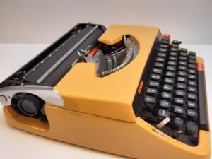 Brother Deluxe Typewriter orange