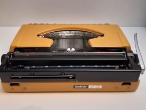 Brother Deluxe Typewriter Back