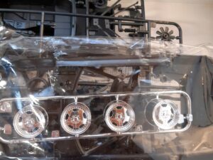 Tamiya Mercedes-Benz 500SL AMG 1:24 model kit