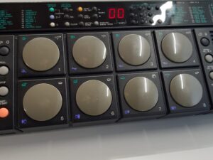 Yamaha drum computer DD-10