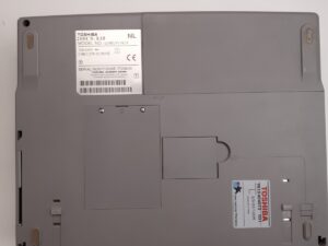 Toshiba Satellite 200CDS retro laptop