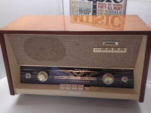 Philips tube radio B5X22A