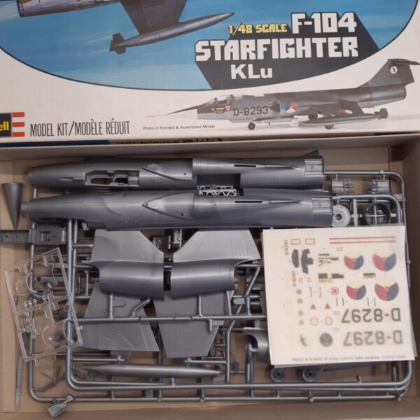 Revell F-104 Starfighter KLu model kit