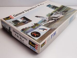 Revell F-16 KLu model kit