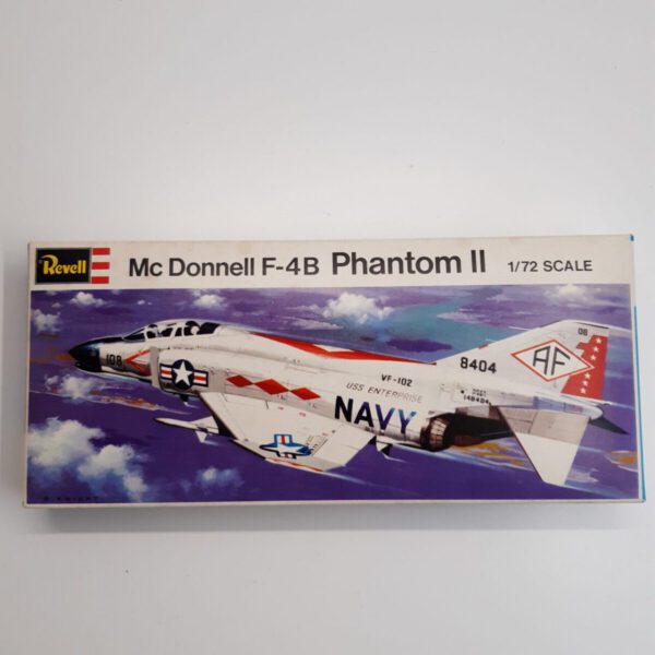 Revell McDonnel F-4B model kit 1965