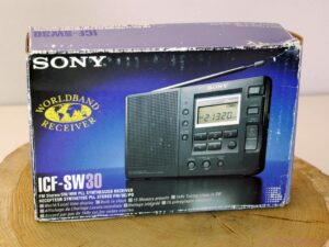 Sony ICF SW30 world band receiver radio