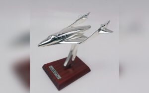 Atlas Editions Virgin Galactic “SpaceShip Two” 1:200 – Silver Classics