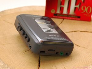 Sony radio cassette walkman FX173