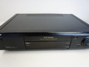 Sony SLV-E720 is a Hi-Fi Stereo VHS video recorder