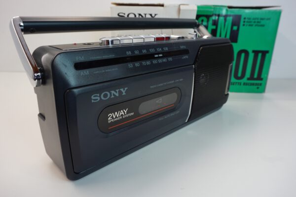 sony ( cfm-140 ii ) am/fm radio with cassette player & recorder
