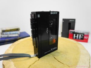 Sony TCM-6 cassette recorder walkman