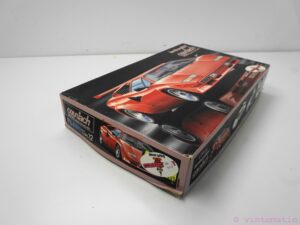Vintage Fujimi Lamborghini Countach 5000 QuattroValvole model kit in a 1:24 scale, the model kit is produced by Fujimi - Japan. This model kit is from the real sports car series