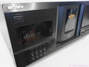 Sony CDP-CX235 200 Disc Changer CD player Jukebox