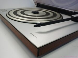 Bang and Olufsen Beogram 1600 turntable record player