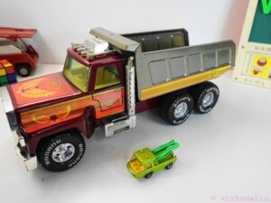 large scale steel Nylint 6-wheel dump truck "Bandag" edition
