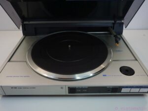 Philips FP-146 Lineair Tracking Turntable