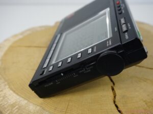 Sony ICF-7700 World Band receiver handheld radio