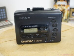 Sony walkman radio cassette player WM-FX41