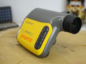 Vintage Sony Sports FM Stereo-AM Walkman Monocular Radio, Model SRF-X90