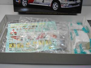 Hasegawa Mitsubishi Galant VR-4 Rally 1991 1000 Lakes Rally model kit