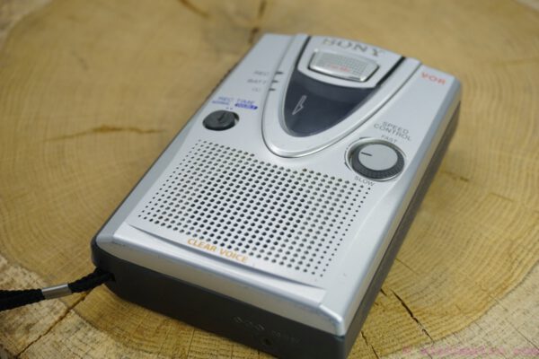 Sony TCM-400DV Cassette-Corder Walkman