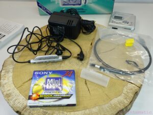 Sharp Minidisc Walkman Player Recorder Md-mt90h