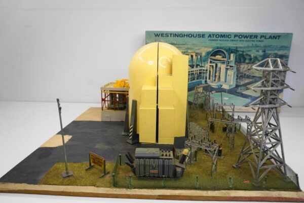 1959 Revell Westinghouse Atomic Power Plant Built Up