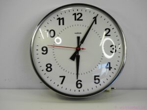 Nedklok Vintage industrial wall clock