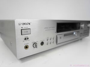 Sony Minidisc Recorder Deck MDS-JB930 QS + Blank Minidisc