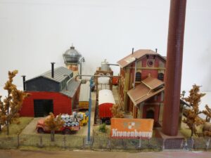 The VOLLMER 5609 (45609) HO H0 KIT BREWERY model scenery