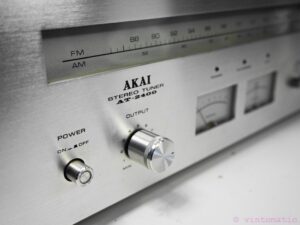 vintage Akai AT-2400 Stereo Tuner