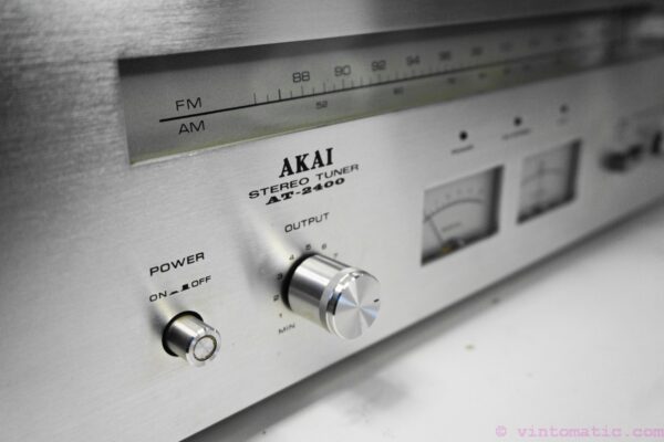 vintage Akai AT-2400 Stereo Tuner