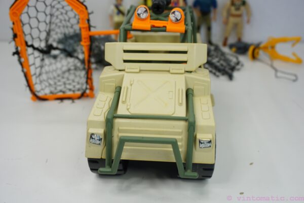 Kenner /Hasbro JURASSIC PARK Action Figures and Net Trapper Vehicle
