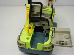 Hasbro Jurassic Park Ground Tracker Vehicle and Action Figure