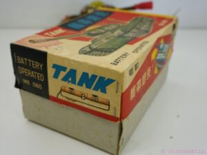 ME-060 Battery-Operated Remote Control Tin Toy Tank
