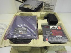 Iomega Zip Drive 100 with Parallel Port boxed