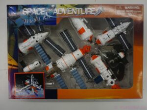Lot of 4 New-Ray Toys Space Adventure Model Kits - Vintage, New in Box