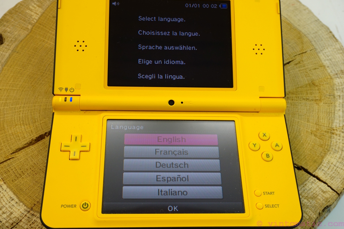 Nintendo DSi XL Console - Yellow - with Games and Charger