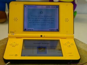 Nintendo DSi XL Console - yellow