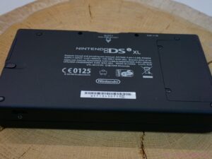 Nintendo DSi XL Console - yellow