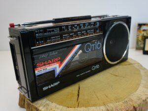 Sharp QT-16 Portable Radio Cassette - Vintomatic