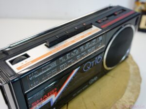 Sharp QT-16 Portable Radio Cassette - Vintomatic