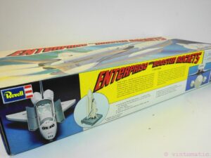 Revell Enterprise with Booster Rockets 1:144 (H-194)