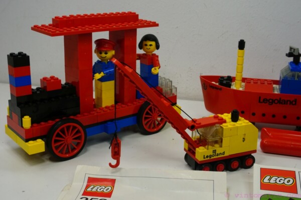 Vintage Lego Lot - Sets 252, 643, 310, 379
