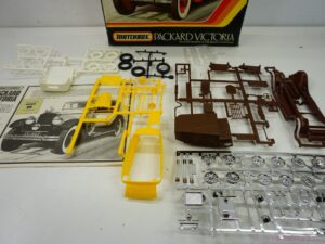 Vintage Matchbox 1928 Packard Victoria 1:32 Scale Model Kit