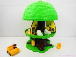 Clipper / Kenner Tree Tots Family Tree House