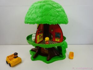 Clipper / Kenner Tree Tots Family Tree House