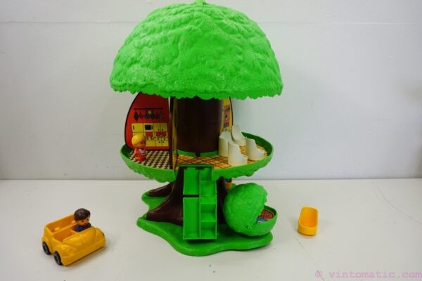 Clipper / Kenner Tree Tots Family Tree House