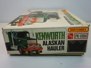 MATCHBOX AMT 1/25 Scale Kenworth Alaskan Hauler Model Kit